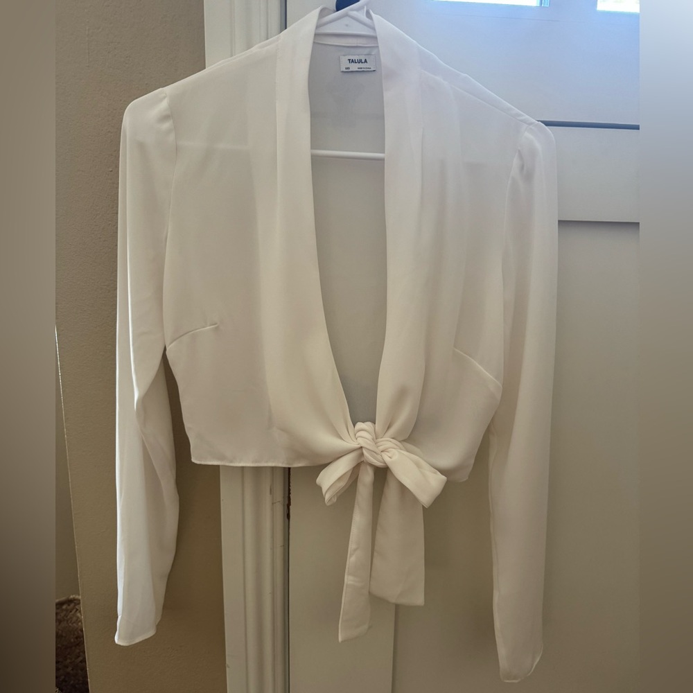 Aritzia Talula Tie Shirt